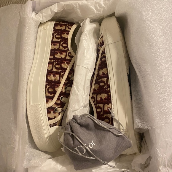 Dior Sneakers - Picture 2 of 6